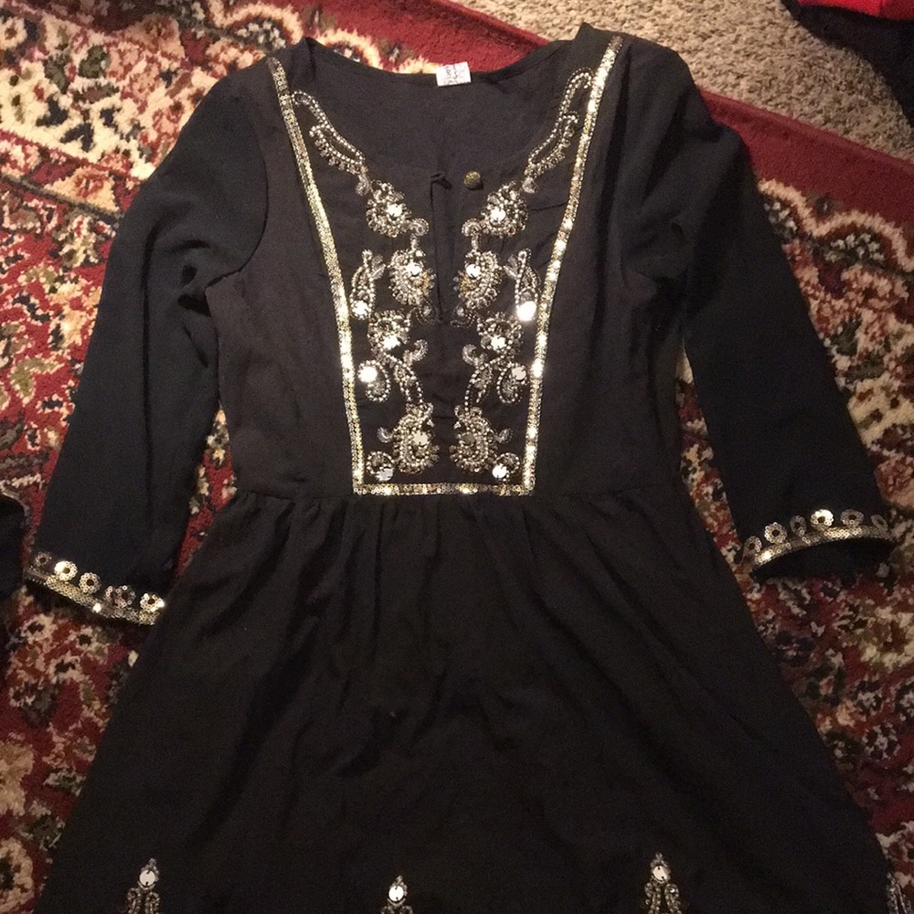Free People black w/ gold design tunic